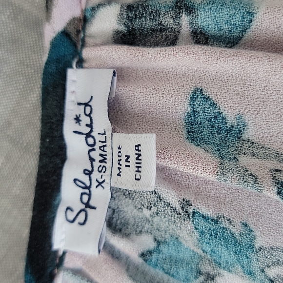 Splendid Rose Floral Blouse - Picture 7 of 11